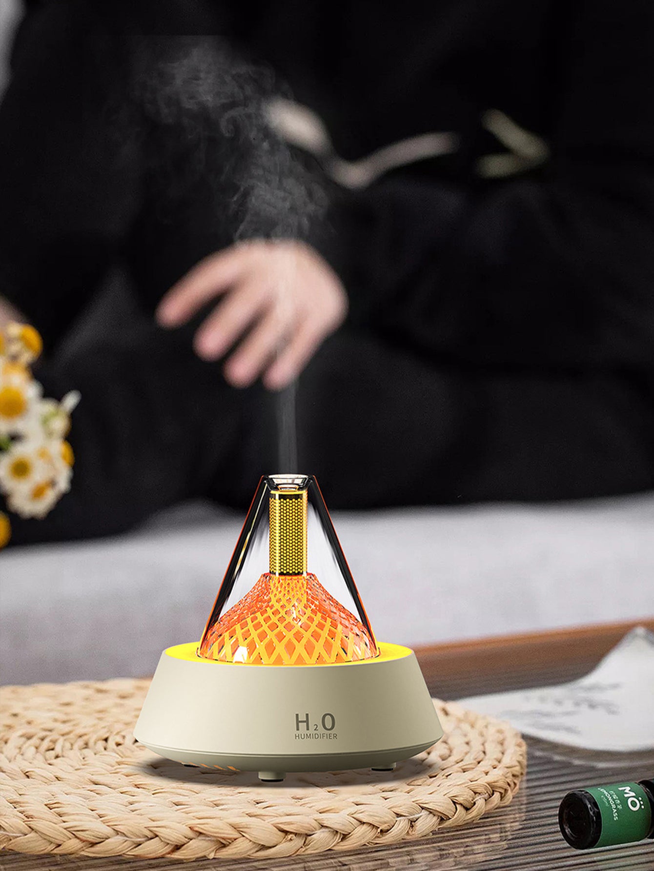 Seven-Color Ambient Light Aroma Humidifier - 2 Styles 2 Colours